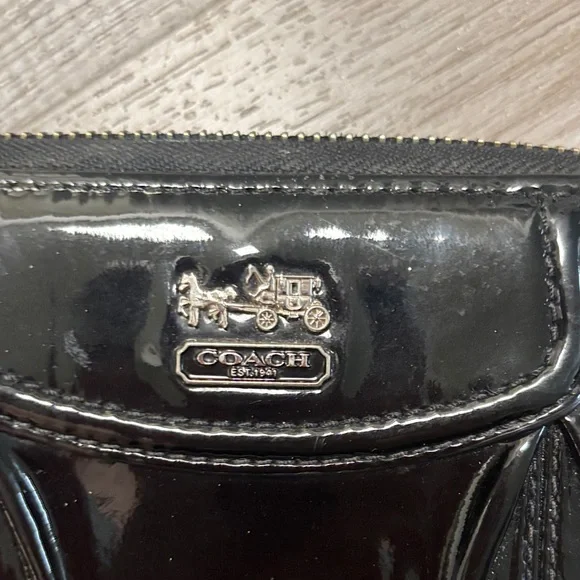 Coach Shiny Black Patent Leather Wallet - Picture 2 of 4